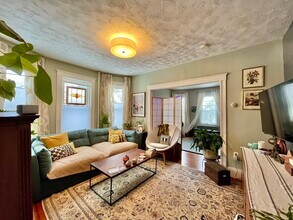 95 Bow St in Arlington, MA - Building Photo - Building Photo