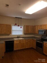 21253 Hickory St in Cornelius, NC - Building Photo - Building Photo
