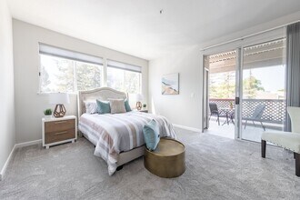 3695 Stevenson Blvd, Unit 230 in Fremont, CA - Foto de edificio - Building Photo