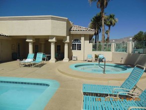 Bldg 11 in Laughlin, NV - Foto de edificio - Building Photo