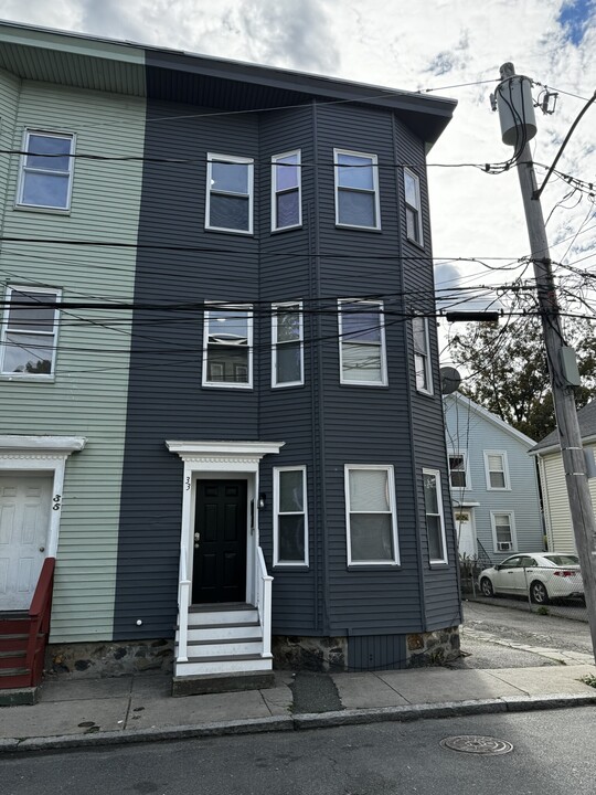 33 Adamson St in Boston, MA - Foto de edificio