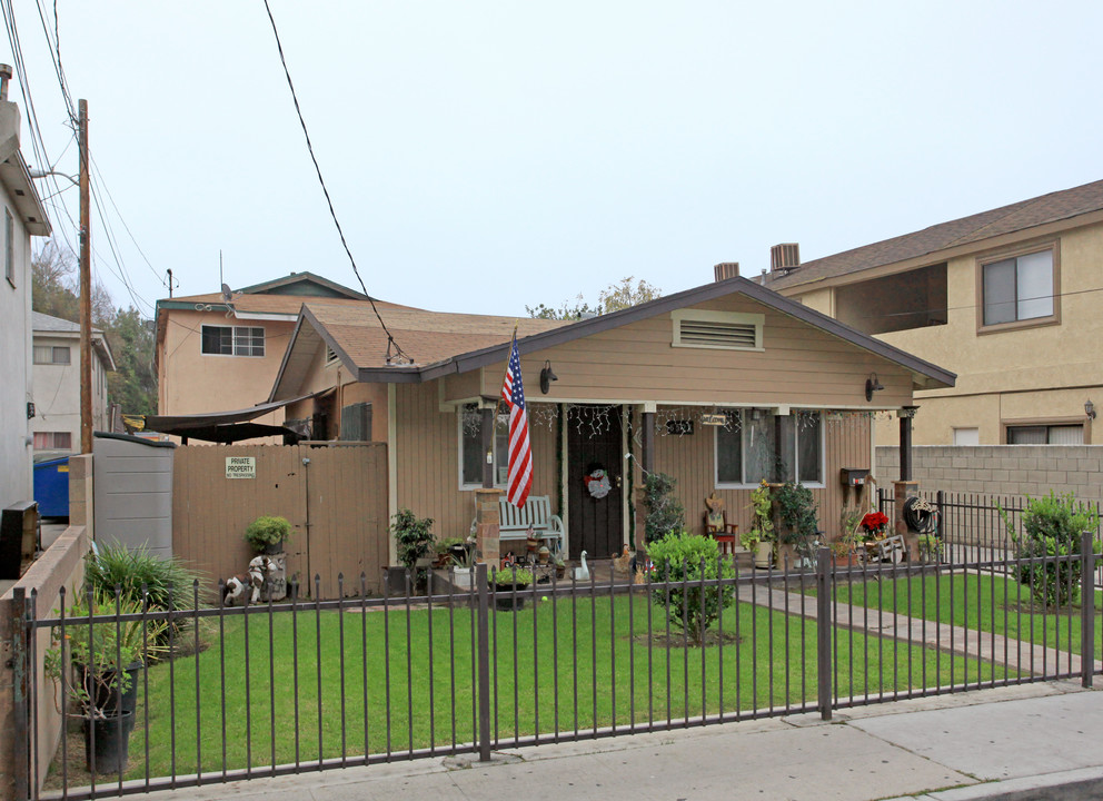 6524 Orchard Ave in Bell, CA - Foto de edificio