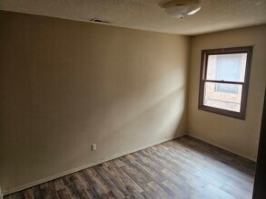 8807 Bono Rd, Unit 8807 in Terre Haute, IN - Building Photo - Building Photo
