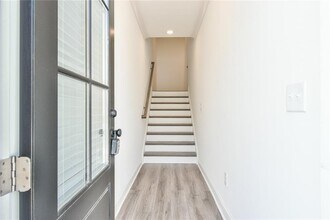 368 Clark Xing in Sandy Springs, GA - Building Photo - Building Photo