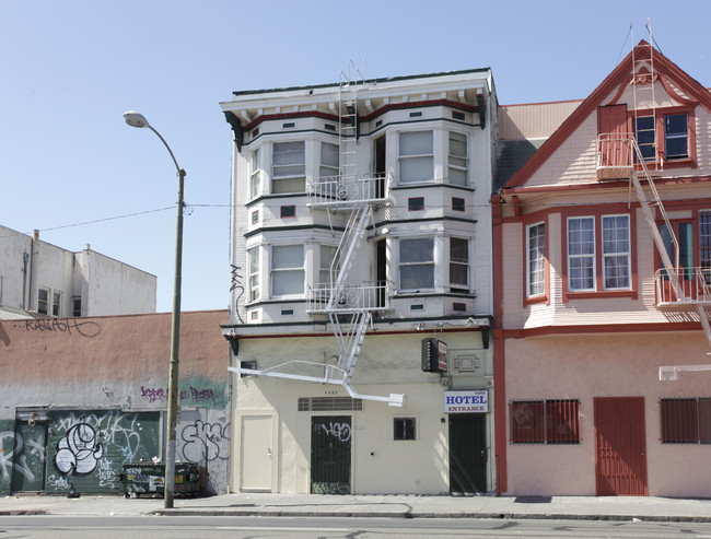 2327-2329 San Pablo Ave in Oakland, CA - Building Photo - Building Photo