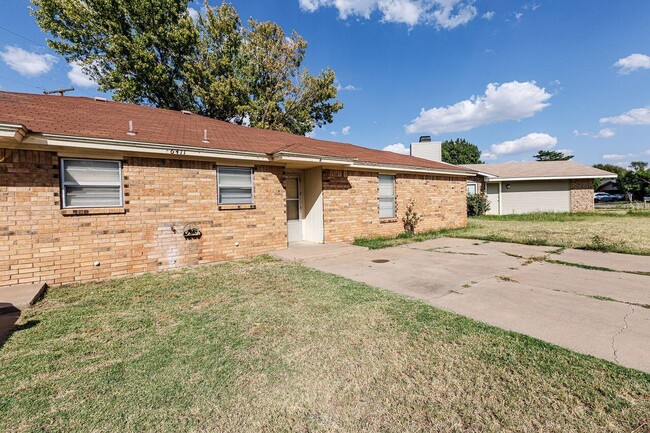 6411 York Dr in Lubbock, TX - Building Photo - Building Photo