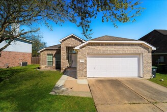 3417 Cypress Village Dr in Pearland, TX - Building Photo - Building Photo