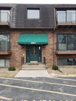 2501 26th Ave Ct in Rock Island, IL - Building Photo