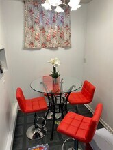 405 1st St, Unit Apt #1 in Trafford, PA - Building Photo - Building Photo