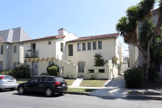 424 S Cochran Ave in Los Angeles, CA - Foto de edificio - Primary Photo