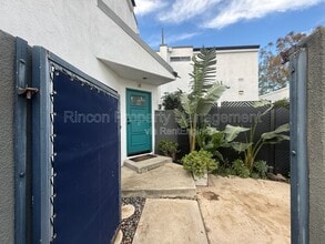 1231 Tivoli Ln in Simi Valley, CA - Building Photo - Building Photo