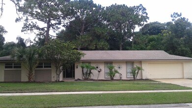 130 Countryside Dr in Longwood, FL - Building Photo - Building Photo