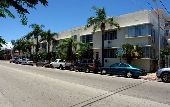 531 16th St in Miami Beach, FL - Building Photo - Building Photo