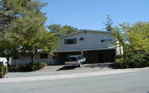 2634 Baldwin Ln in Walnut Creek, CA - Foto de edificio - Building Photo