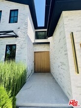 4740 Sunnyslope Ave in Los Angeles, CA - Building Photo - Building Photo