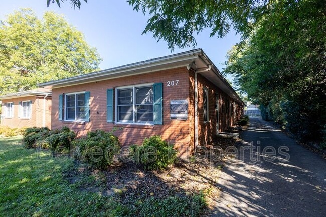 207 Leftwich St in Greensboro, NC - Building Photo - Building Photo