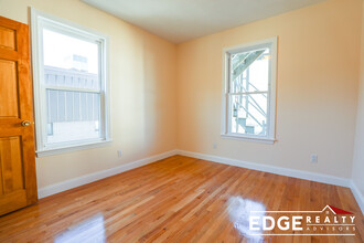 591 Washington St, Unit 2 in Boston, MA - Building Photo - Building Photo