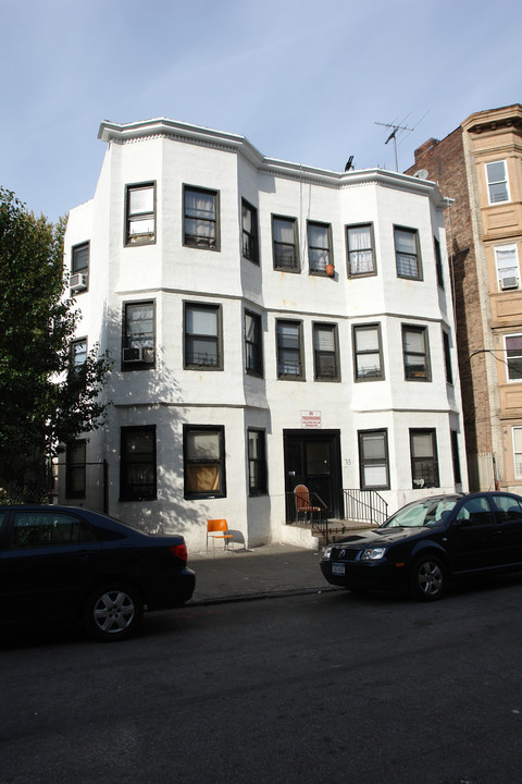 73 Hamilton Ave in Yonkers, NY - Building Photo