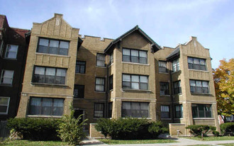 11000-11004 S Vernon Ave in Chicago, IL - Building Photo