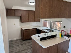 16791 Bardon Ln in Huntington Beach, CA - Building Photo - Building Photo