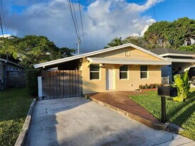 953 NE 34th St in Oakland Park, FL - Building Photo