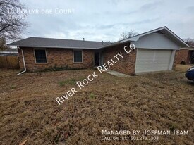 10 Hollyridge Ct in Jacksonville, AR - Building Photo