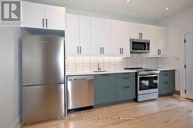 167 Broadview Ave in Toronto, ON - Building Photo - Building Photo