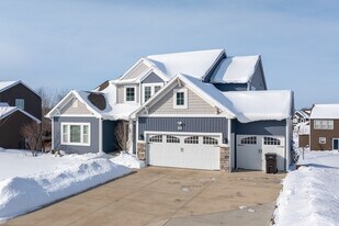 Stonegate in Byron Center, MI - Building Photo