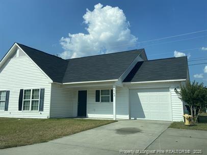 4743 Banks Ct in Hope Mills, NC - Building Photo - Building Photo