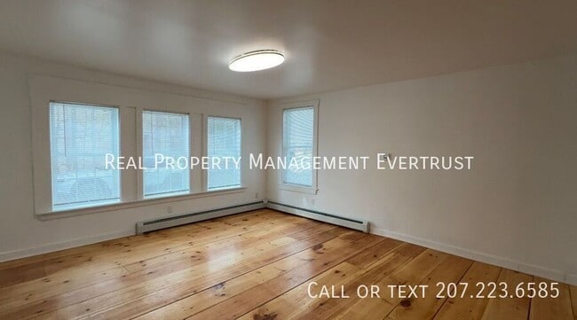 56 ME-133 in Winthrop, ME - Building Photo - Building Photo