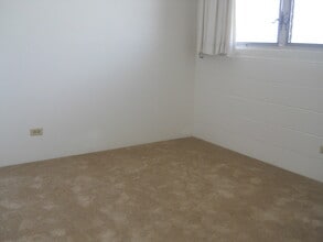 99-060 Kauhale St in Aiea, HI - Building Photo - Building Photo