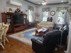 154 W Washington Ave in Washington, NJ - Building Photo - Building Photo