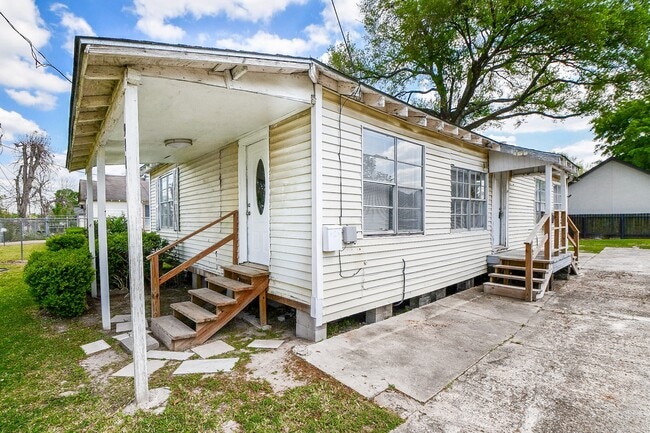 941 Lucky St in Houston, TX - Building Photo - Building Photo