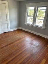 54 Bradley Ave in Hamden, CT - Building Photo - Building Photo