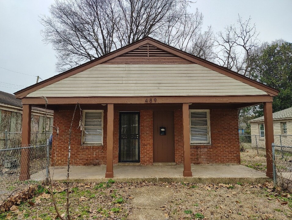 489 Belt Line St in Memphis, TN - Foto de edificio