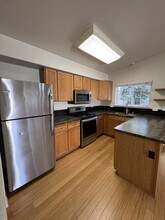 2806 Marlow Rd in Santa Rosa, CA - Building Photo - Building Photo