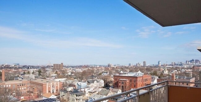 295 Harvard St in Cambridge, MA - Building Photo - Building Photo