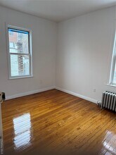 25-12 14th Pl in Queens, NY - Building Photo - Building Photo