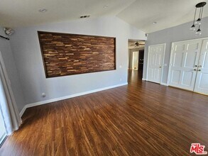 290 Ridgeton Ln in Simi Valley, CA - Building Photo - Building Photo