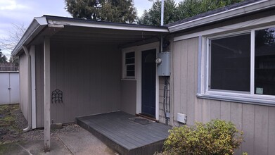 7606 SE Maple Ave in Vancouver, WA - Building Photo - Building Photo