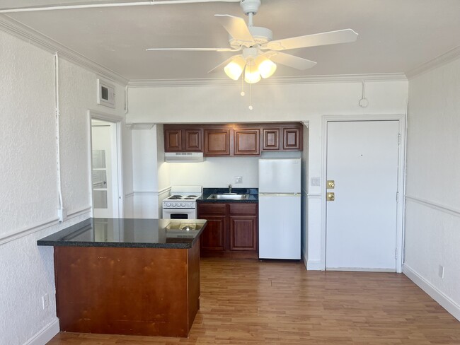 311 W Ashley St, Unit 1603 in Jacksonville, FL - Building Photo - Building Photo