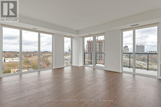 30-1030 Inn On The Pk Dr in Toronto, ON - Building Photo - Building Photo