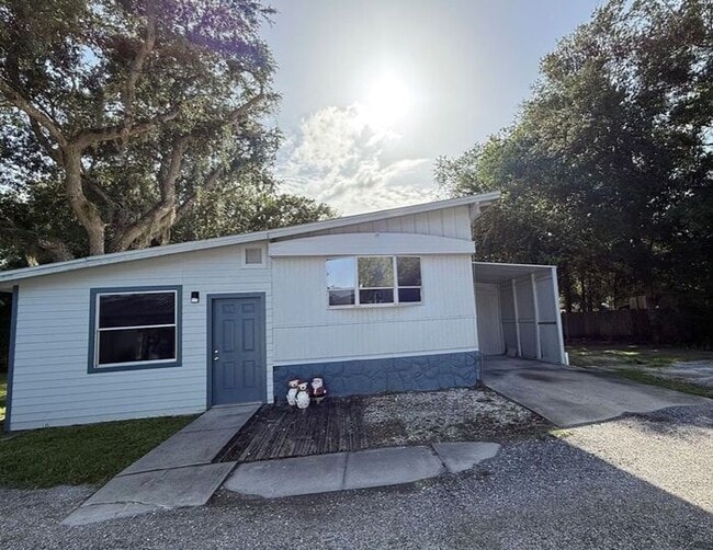 property at 18312 Hollister Rd