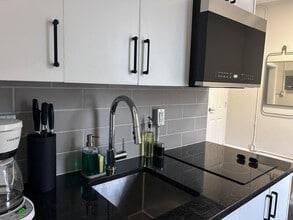 25 Russell Ave, Unit SI ID1506203P in Ottawa, ON - Building Photo - Building Photo