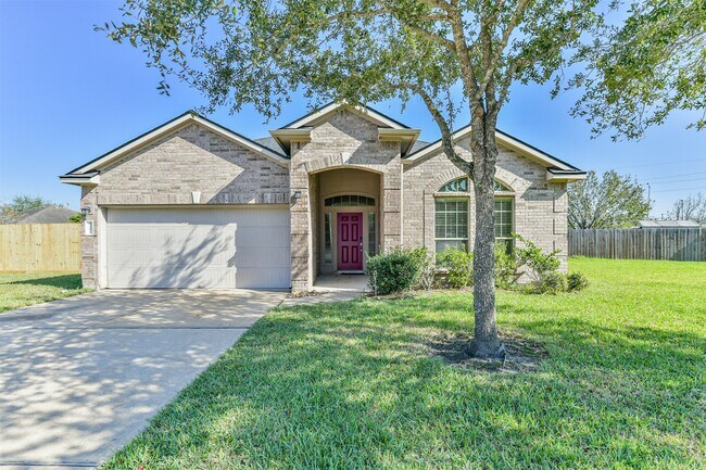 7201 Valentine Ln in Pearland, TX - Building Photo - Building Photo