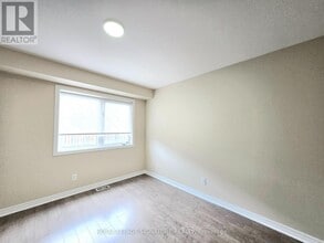 148 Winterberry Blvd in Thorold, ON - Building Photo - Building Photo