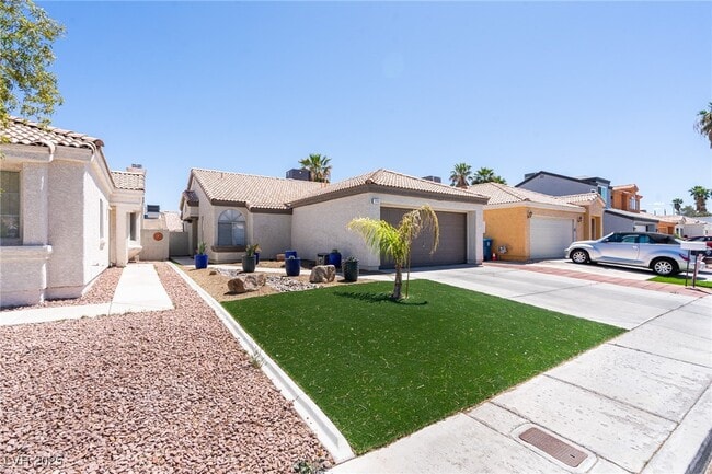 7218 Nordic Lights Dr in Las Vegas, NV - Building Photo - Building Photo