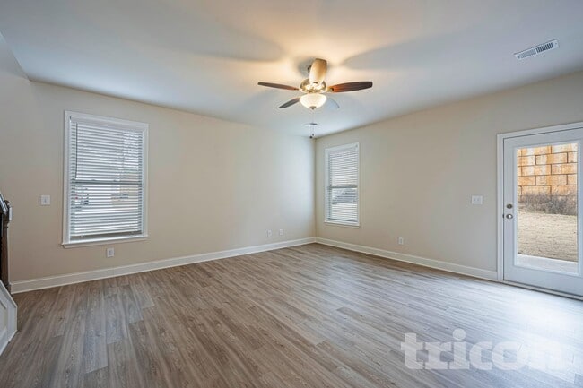 501 Slyfox Ln in Holly Springs, GA - Building Photo - Building Photo