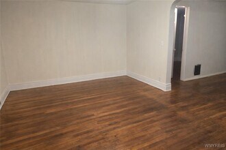644 E Ferry St in Buffalo, NY - Building Photo - Building Photo