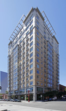 Pacific Tower Apartments in Portland, OR - Building Photo - Building Photo